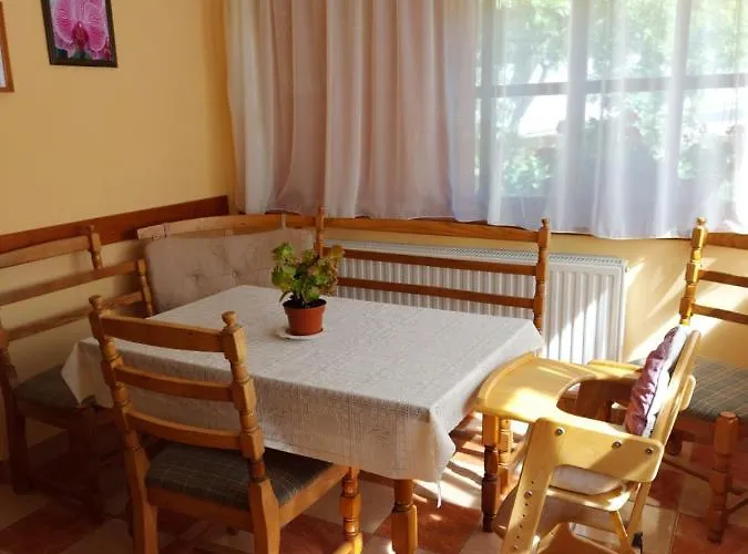 Appartement Mano Vendeghaz *